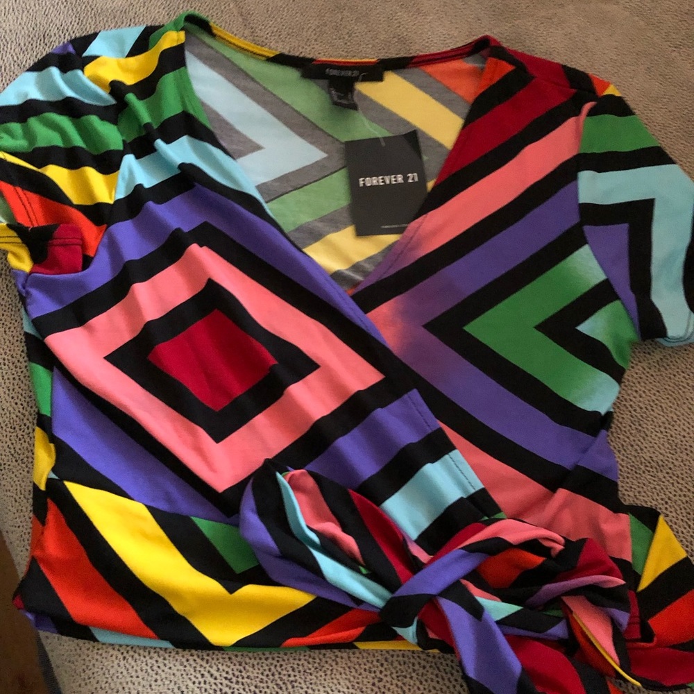 Wrap around crop top nwt